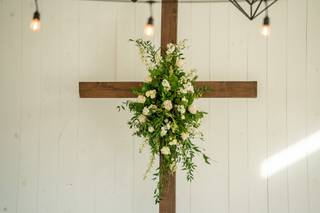 J Designs, A Wedding Flower Boutique - 14
