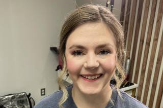 Analisa Hastings - 16
