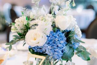 Rhonda Nichols Floral Design Studio - 7