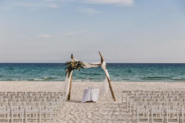 Holiday Inn Resort Pensacola Beach - 4