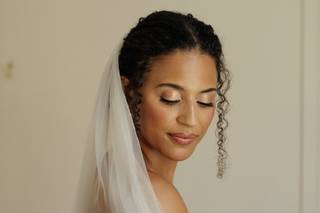 Brushworx On Location Hair & Makeup - 15