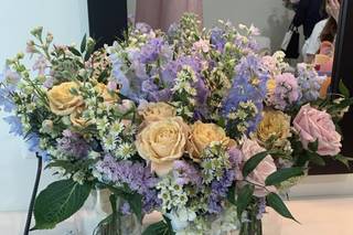 Country Club Flower Shop - 7
