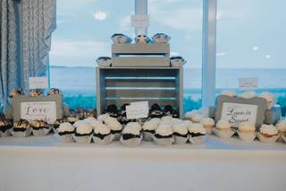 Dutch Kitchen Bake Shop & Deli - 6
