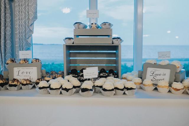 Dutch Kitchen Bake Shop & Deli - 3