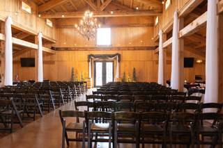 Rustic Rose Barn - 6