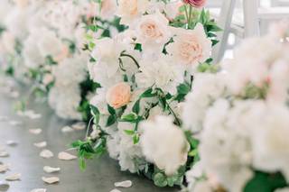 Lily Ever After: Floral Arch Rentals - 6