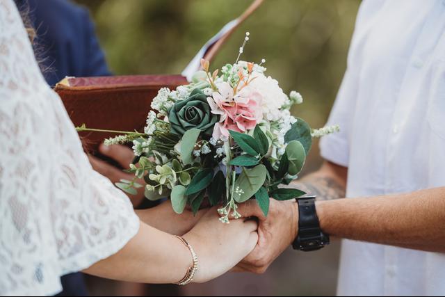 LuxeAfford Events & Custom Decor - 3