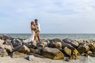 Simple Weddings - 13