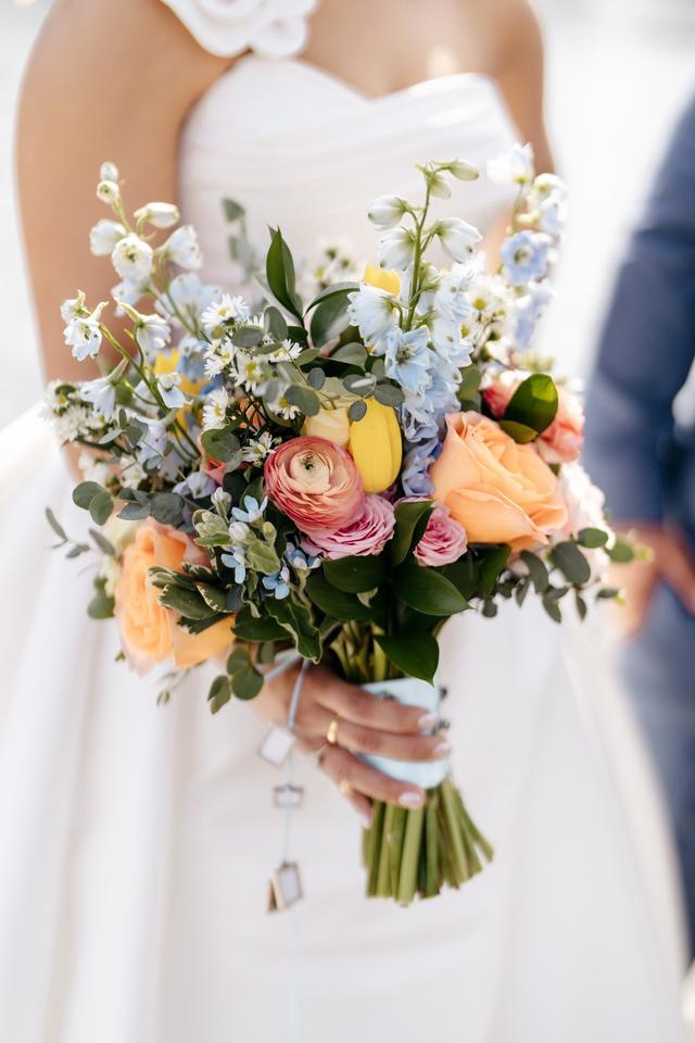 Laura's Flower Boutique - 2
