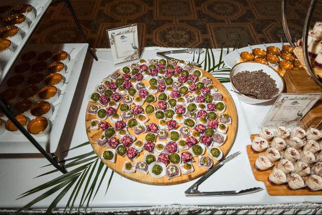 Indian Garden Restaurant & Caterings - 3