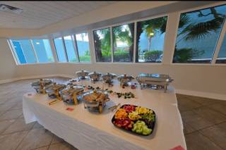 Islander Beach Resort - 5
