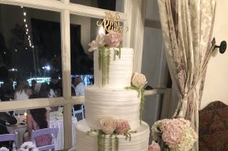 ARTISTIC CAKES - 28
