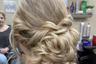 Bridal Beauty by Ariel Daniels | On location - 10