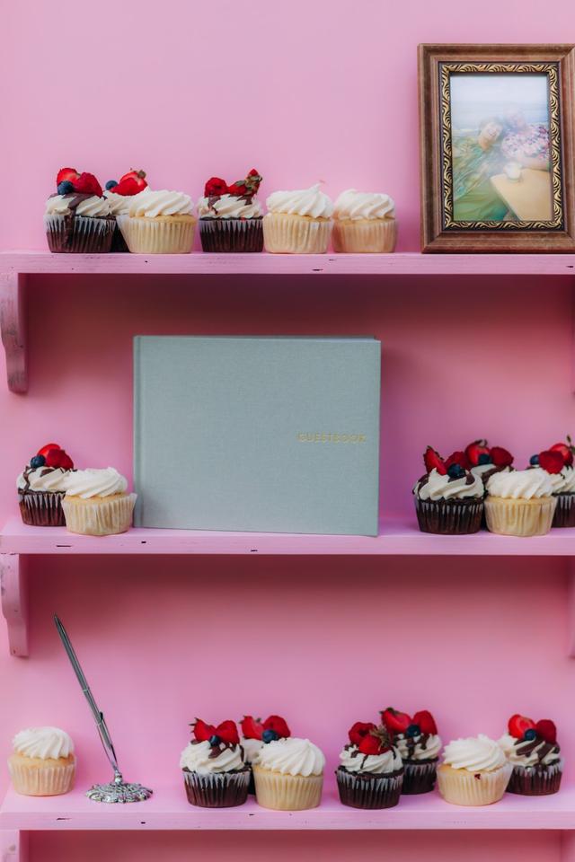 Petunia's Pies & Pastries - 3