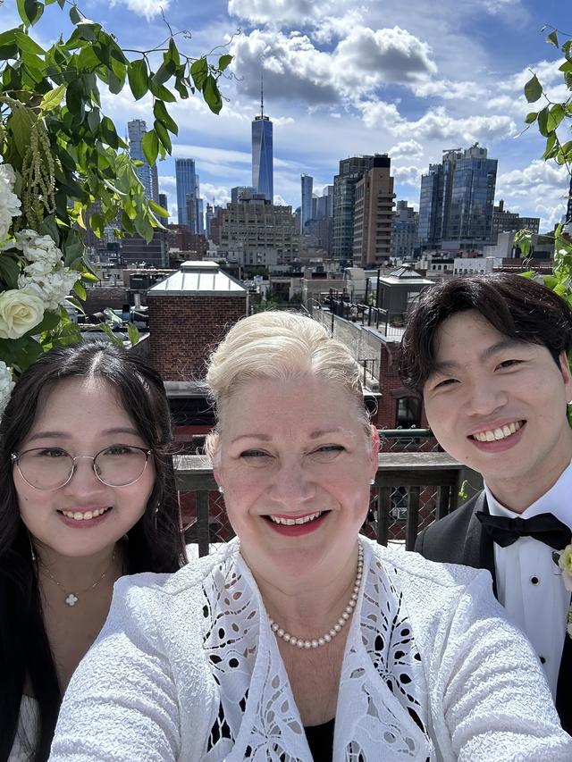 Rev. Annie NYC - Wedding Officiant - 2