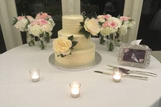 Lace & Ivory Floral Design - 20