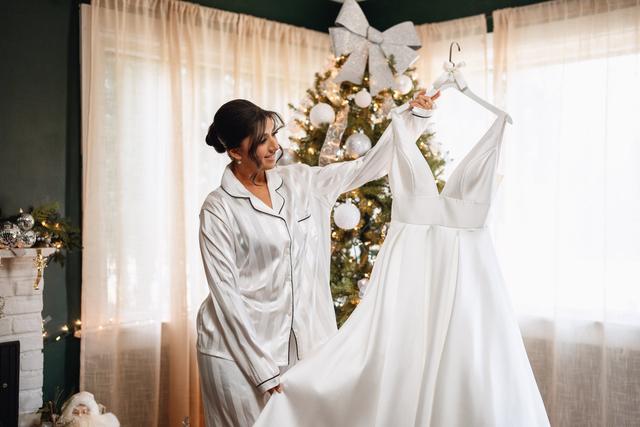 Behind the Bride - 1