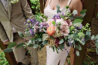 Willow Oak Flower and Herb Farm - 8