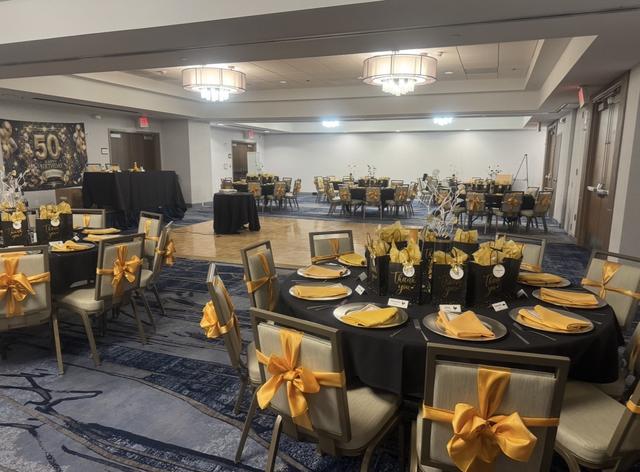 DoubleTree by Hilton Hotel Irvine -Spectrum - 1