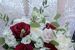 Hearts and Flowers Floral Design Studio - 14