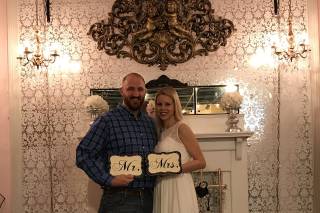 The Rhinestone Wedding Chapel - 9