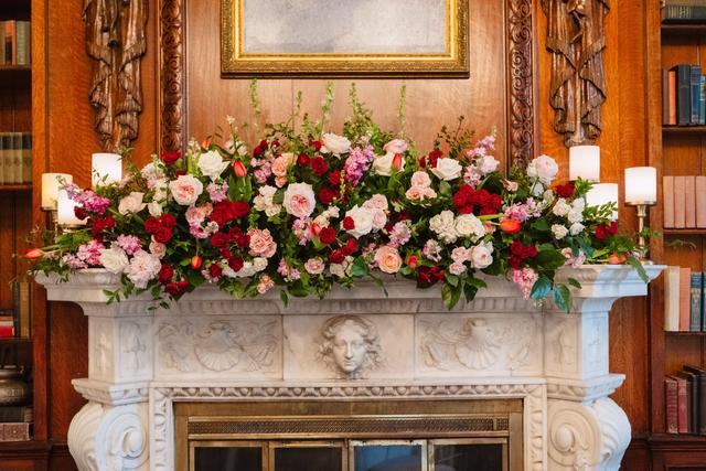Artistic Blossoms Floral Design Studio - 1