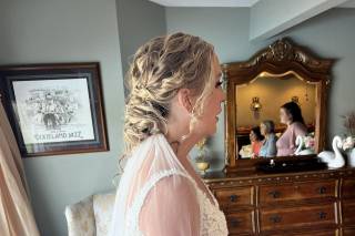 Willow and Lace Hairstyling - 9