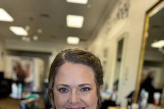 Glamology Beauty Lounge - 6