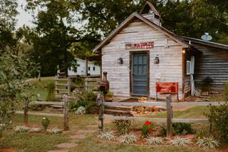 Auburn Bed & Breakfast at Shoofly Farm - 5
