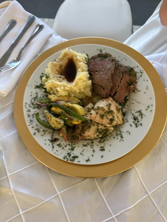 Lakeview Golf Resort & Spa - 1