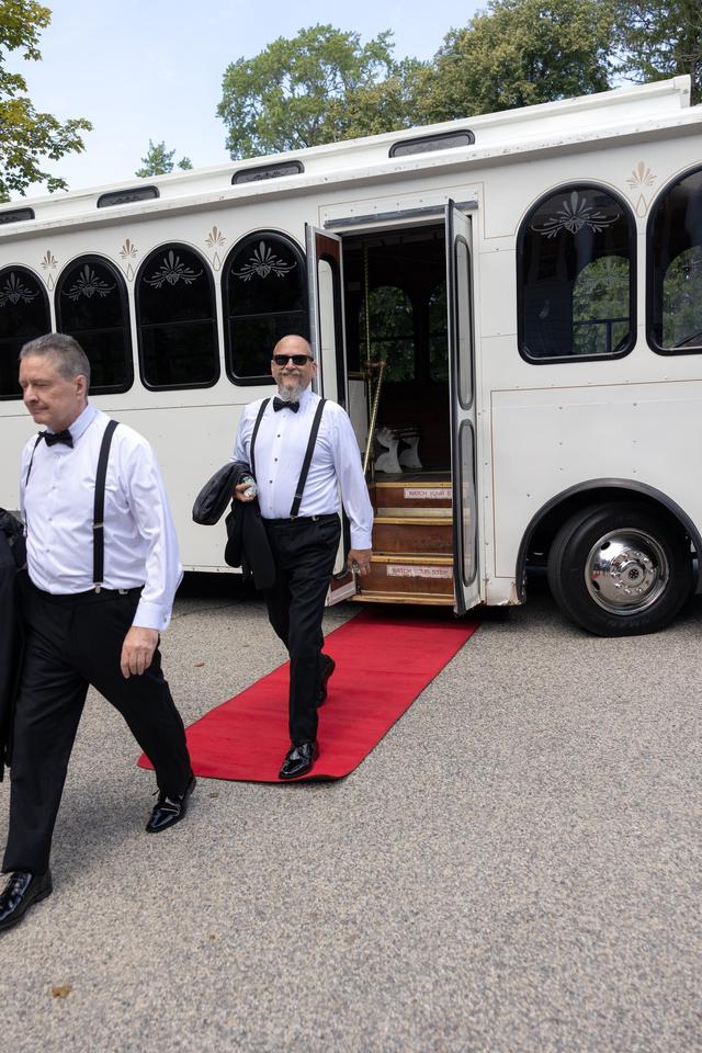 Black Tie Limousine - 2