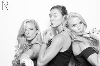 Hot Pink Photo Booth - 14