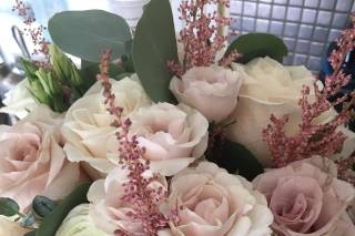 Red Velvet Florist and Sweet Pea Wedding Designs - 8