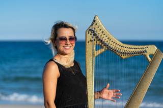 Kiki Bello - Electro Harpist - 5