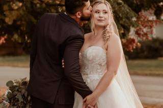 Loretta Bridal Boutique - 8