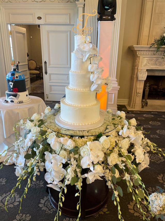 Bruno's Bakery and Restaurant - 2