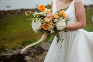 Frenchie's Floral Studio - 11