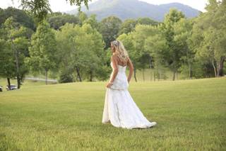 Tessentee Farm and Wedding Event Center - 5