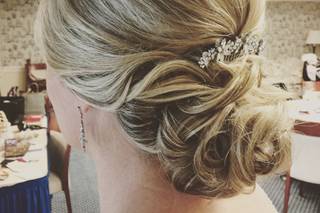 Timless Salon & Bridal Studio - 62