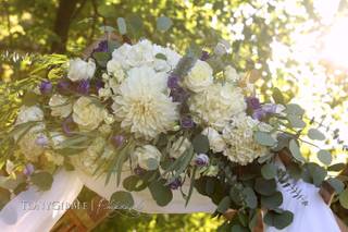 Lace and Peonies Floral Design - 56
