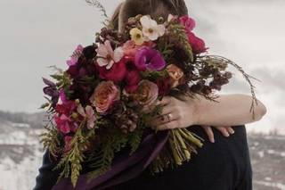 Lily and Juniper Blooms and Design - 11