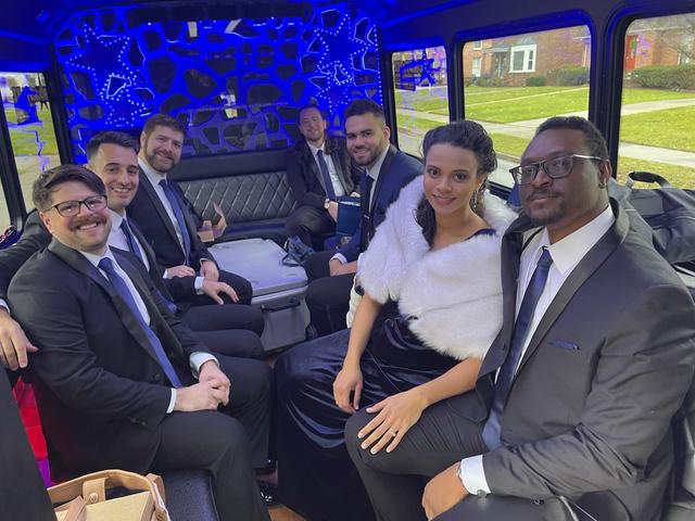 Rockstarz Limousine - 1