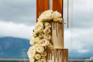 K.T. Cakes and More - 6