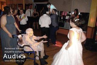 Chicago Wedding DJ - Fourth Estate Audio 4