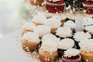 Leticia's Confections & Events - 36