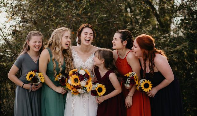 Angela Lynn Photos - 4