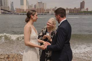 Rev. Annie NYC - Wedding Officiant - 18