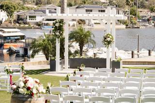 Lakehouse Resort - 8