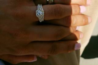 Robbins Brothers Fine Jewelers - 1
