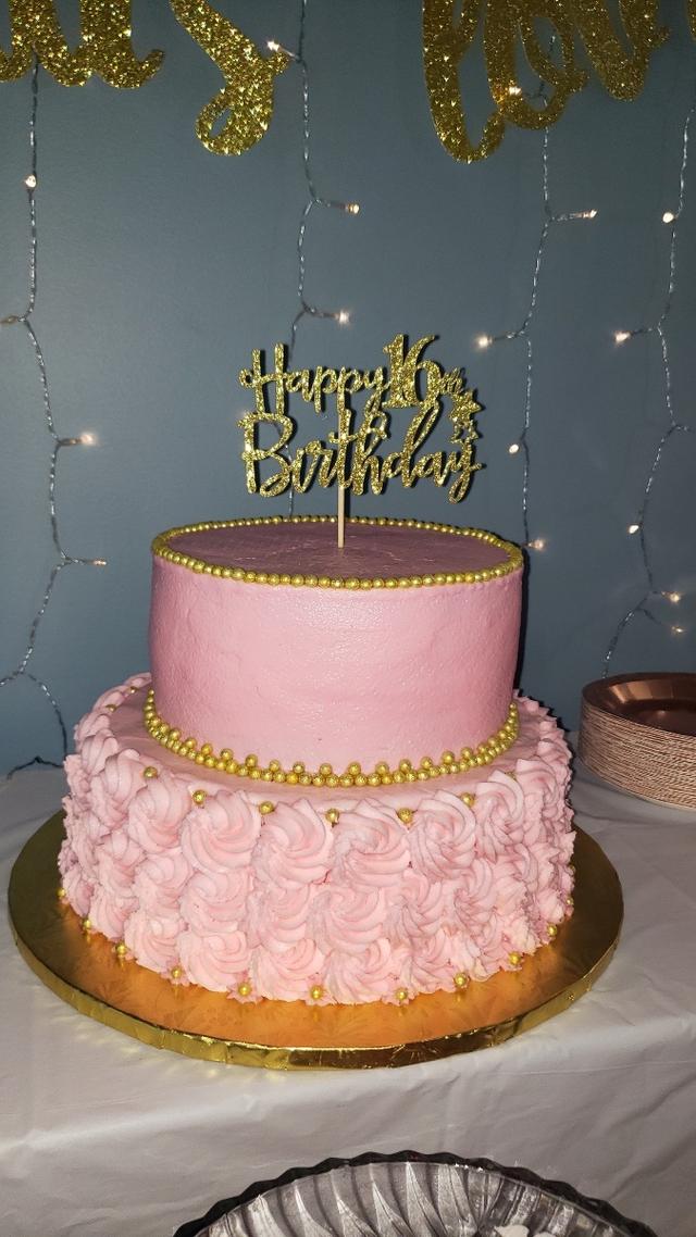 Darlene's Specialty Cakes - 3